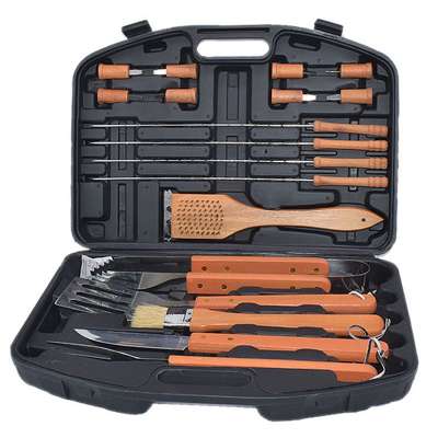 2019 Best Selling 18pcs Wooden handle BBQ Grill Accessories Set/Ideal Grill Tools Gift for Men Women on Birthday Wedding